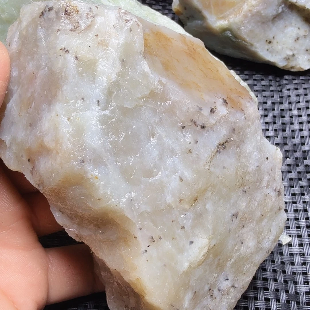 和田玉（糖玉）未镶嵌珠宝半成品