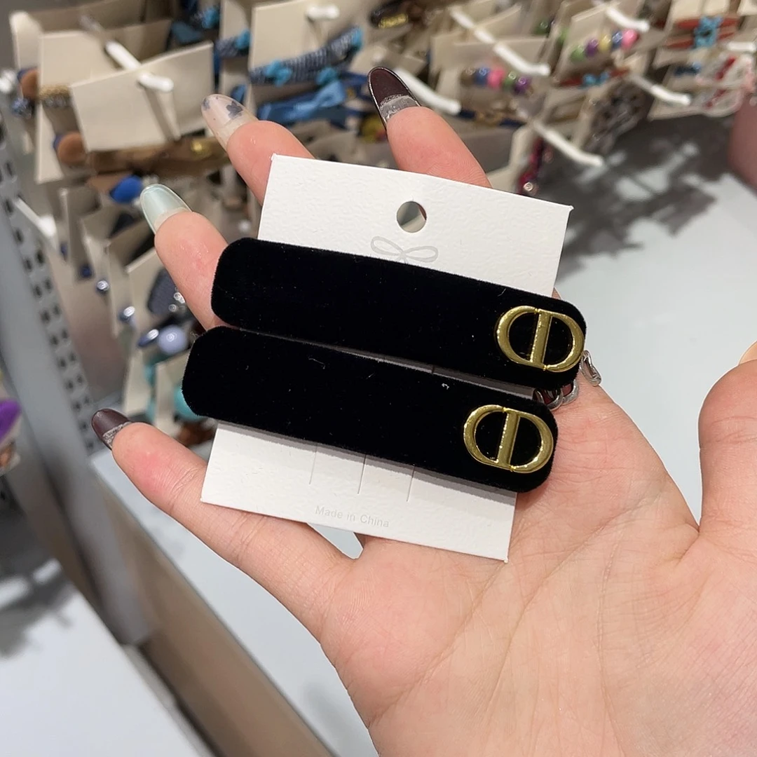 铁合金皮质黑色猪鼻子拜拜