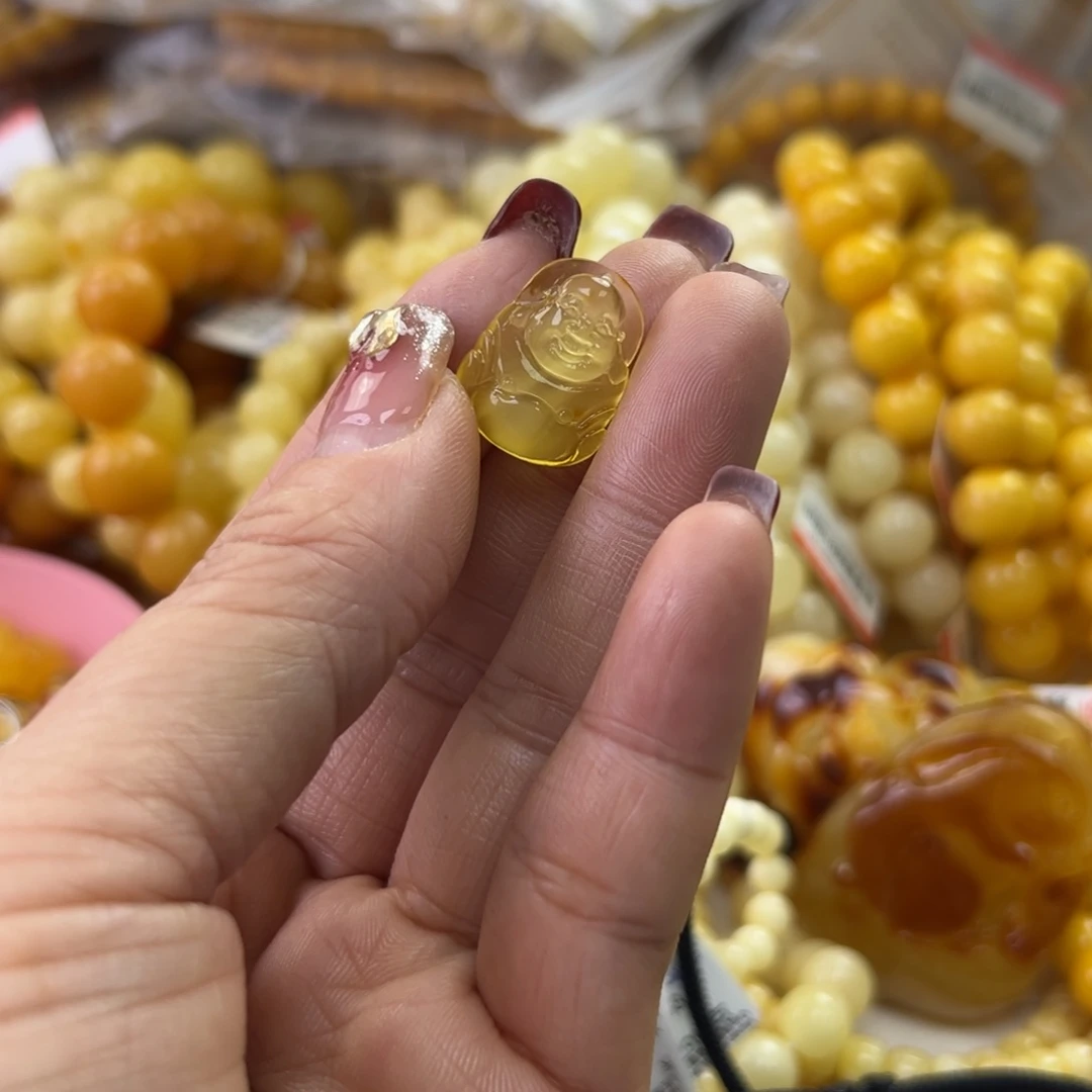 琥珀珠宝奇石未镶嵌