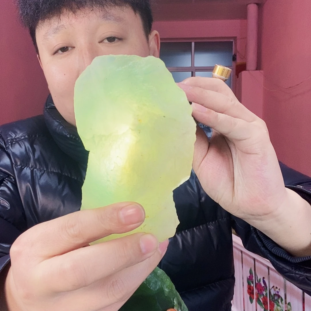 蛇纹石玉未镶嵌岫玉原石蛇纹石玉