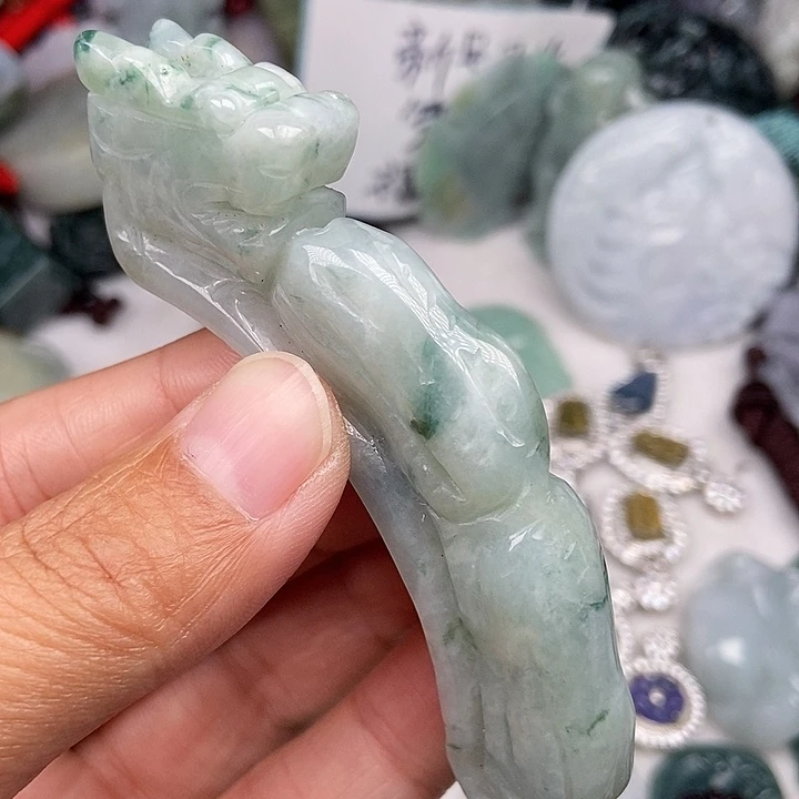 颈饰未镶嵌翡翠翡翠