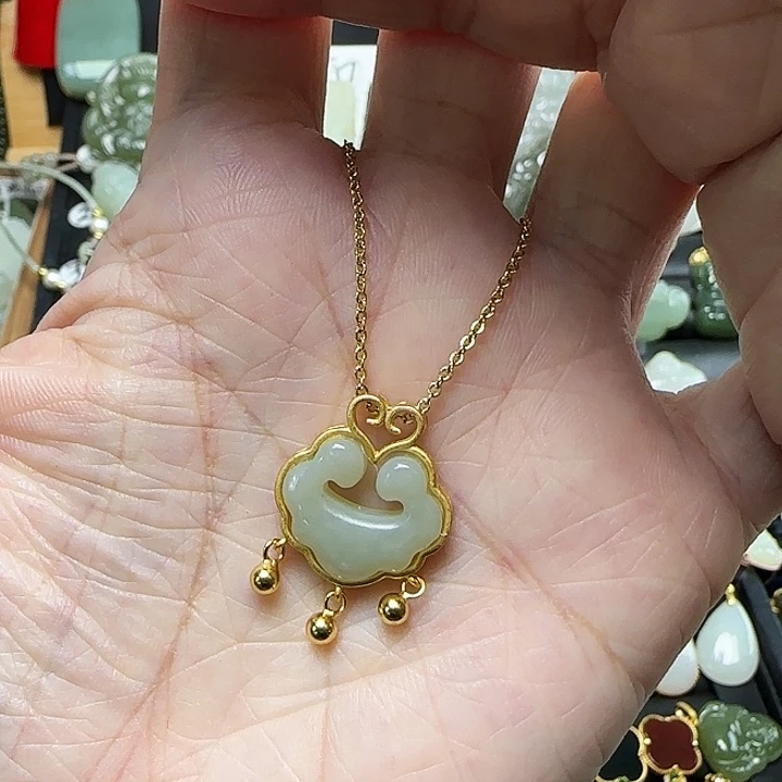 颈饰银S925镶嵌和田玉