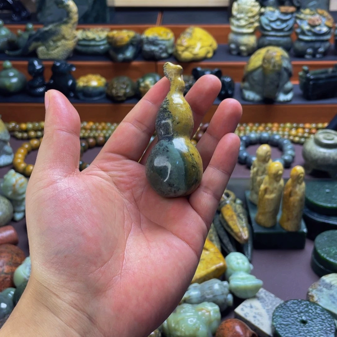 【闪购商品】未镶嵌岫岩河磨玉（透闪石质玉）挂件l****
