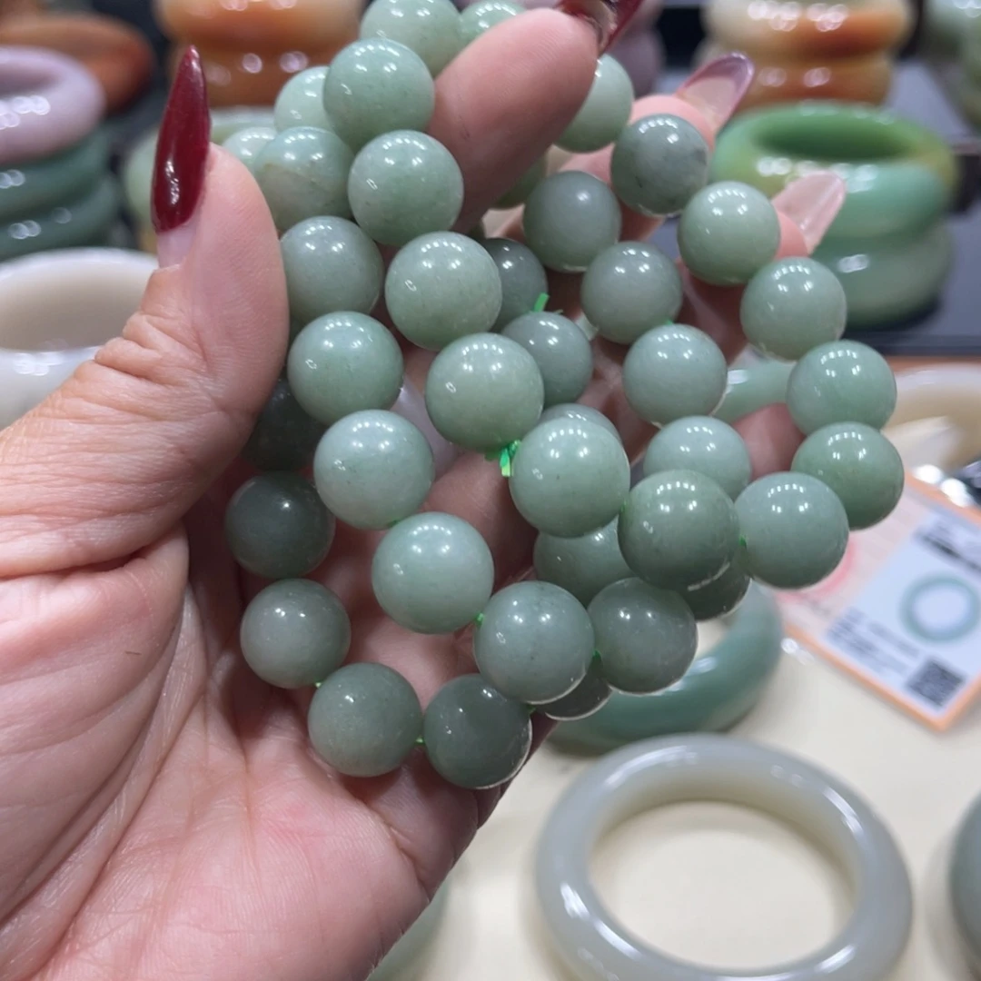 未镶嵌手镯石英岩玉苹*