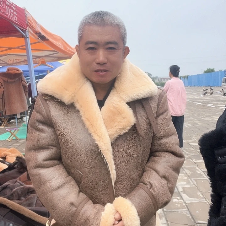 这****动170斤穿皮毛一体男款