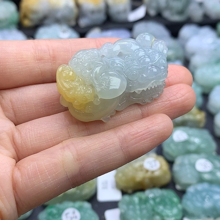 翡翠未镶嵌颈饰天然缅甸A货翡翠貔貅吊坠