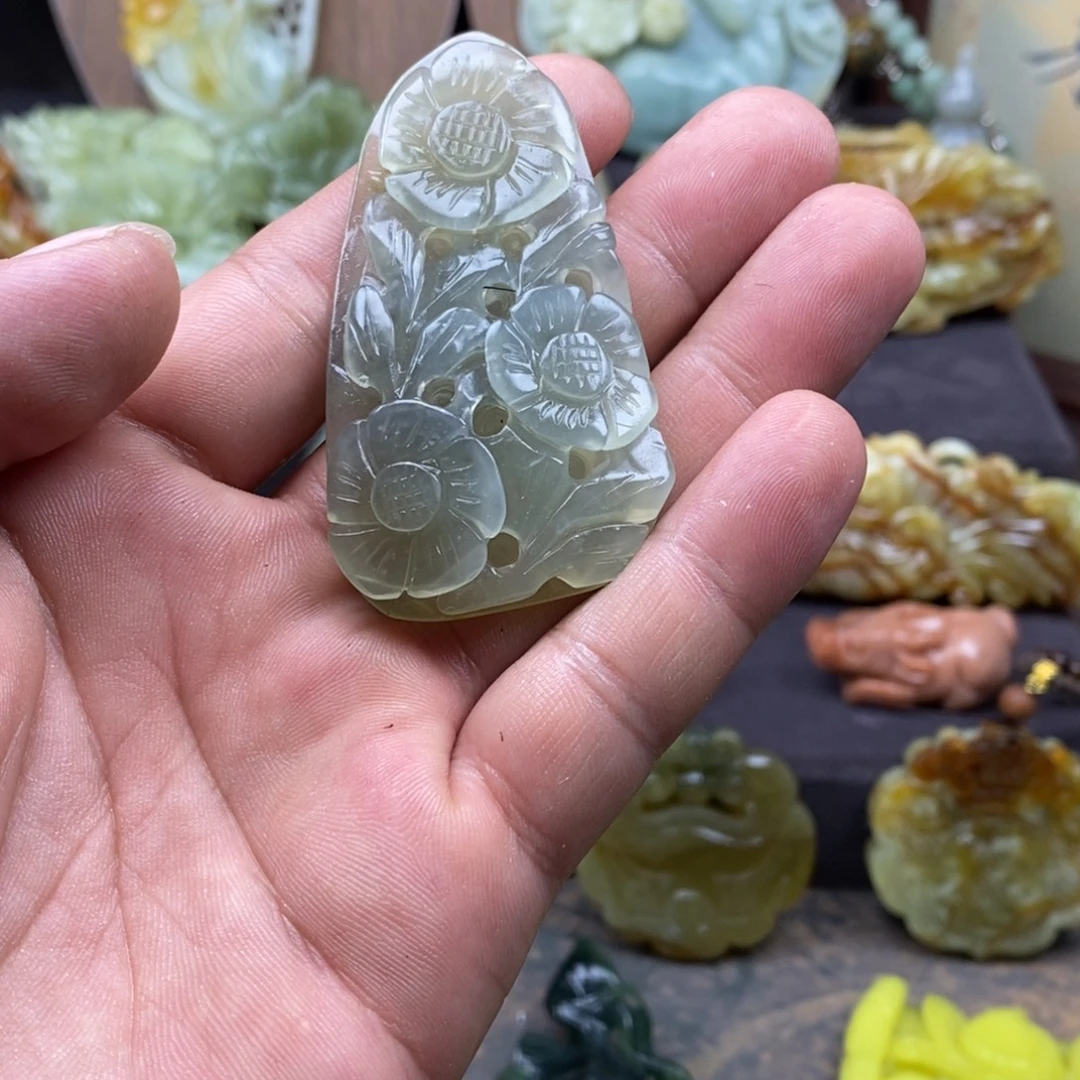 蛇纹石玉未镶嵌吊坠(赠链)