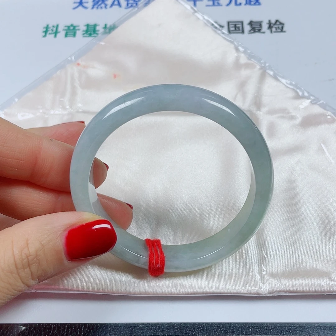 翡翠未镶嵌手镯圈口56宽12.2厚8