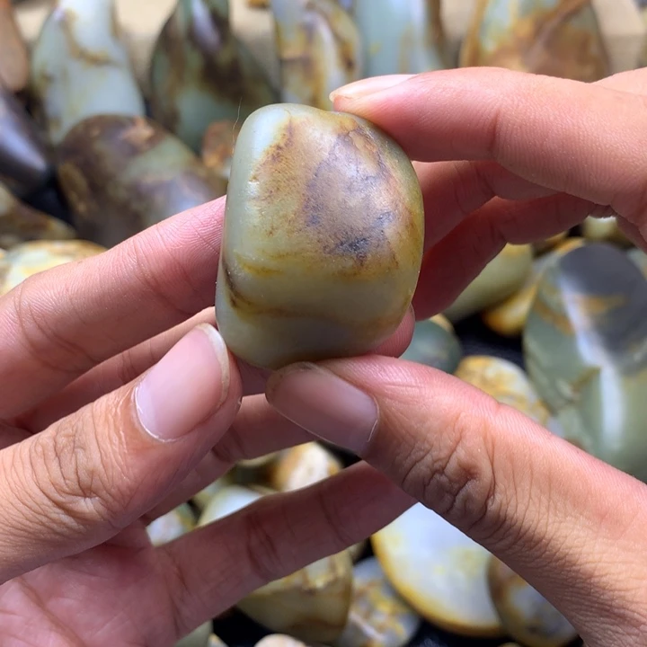 星****和田玉未镶嵌挂件