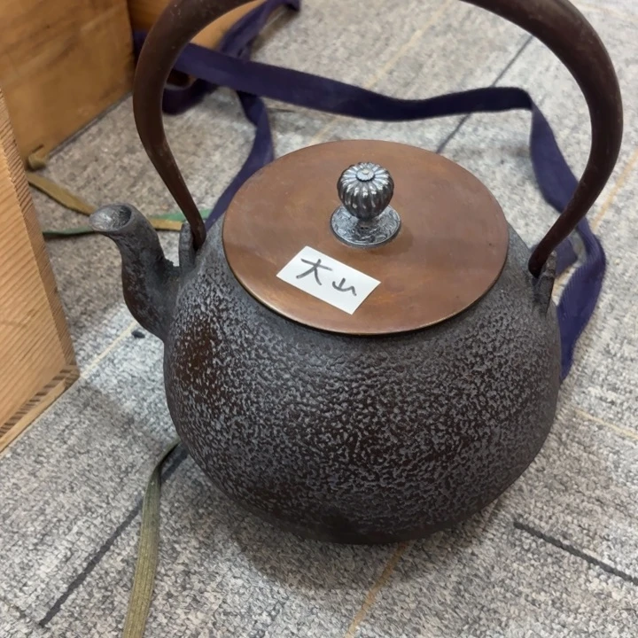 紫砂茶杯聚*堂非常美丽漂亮的物品