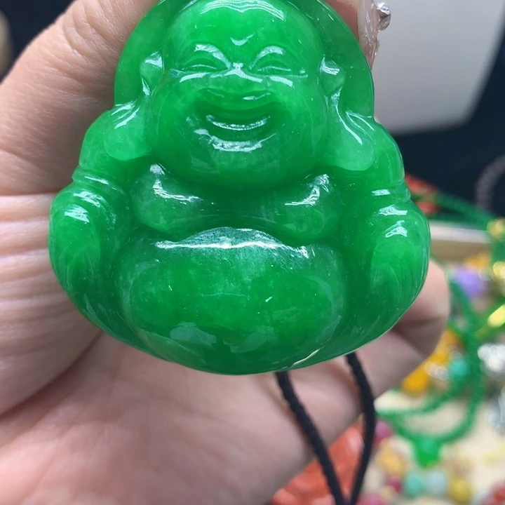 翡翠颈饰未镶嵌吊坠