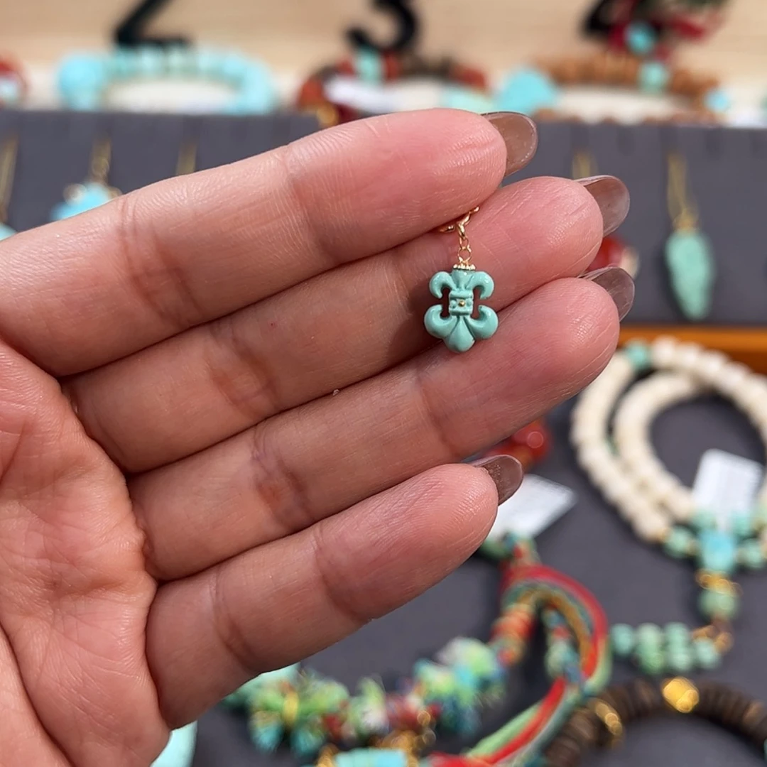 【闪购商品】18K金镶嵌绿松石降魔杵滴流