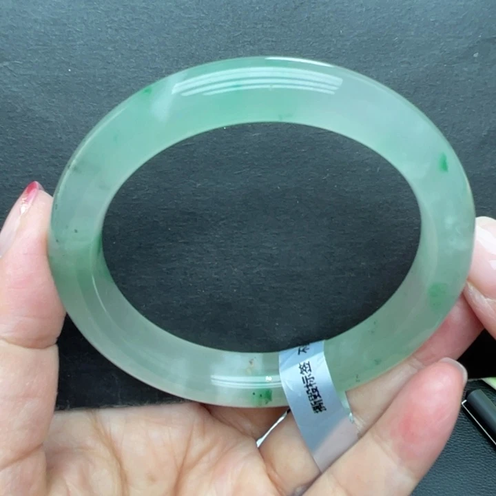 石英质玉未镶嵌手镯58