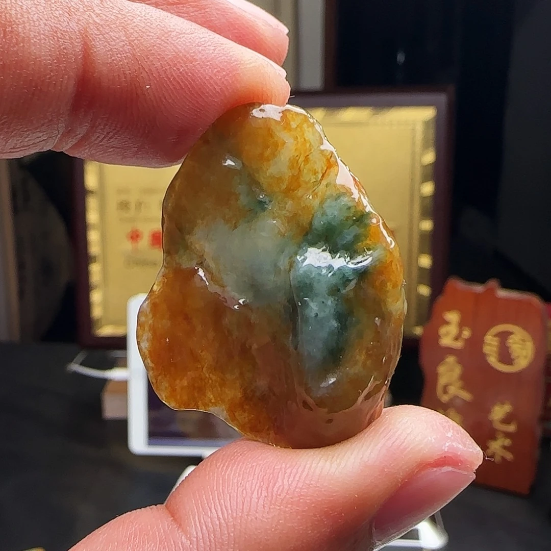 定制翡翠未镶嵌翡翠