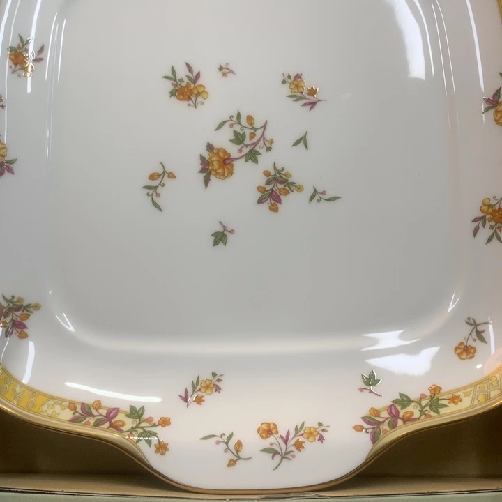 金瓷阁家的美丽瓷器