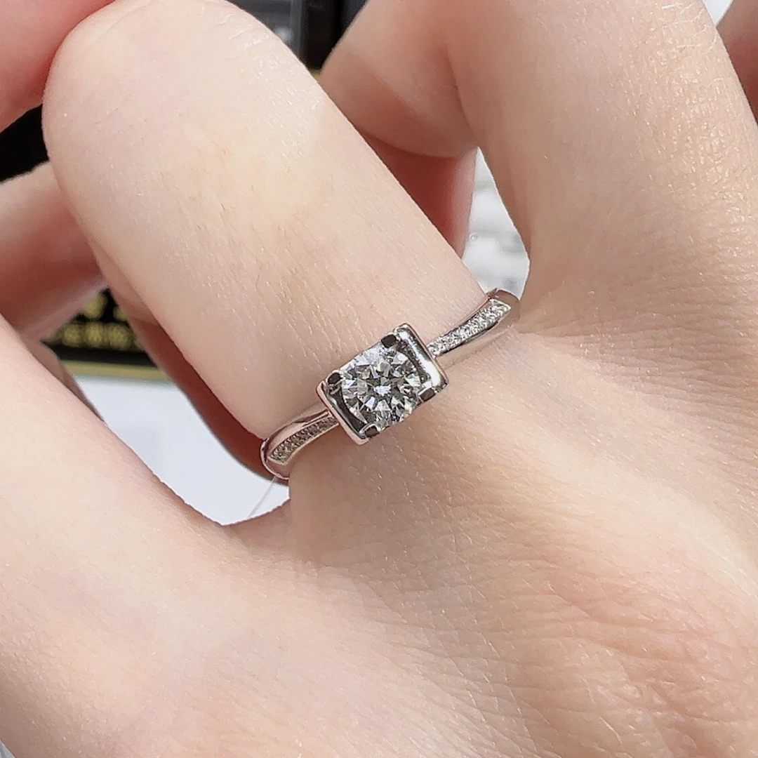 天然钻石戒指/指环18K金镶嵌A18090864