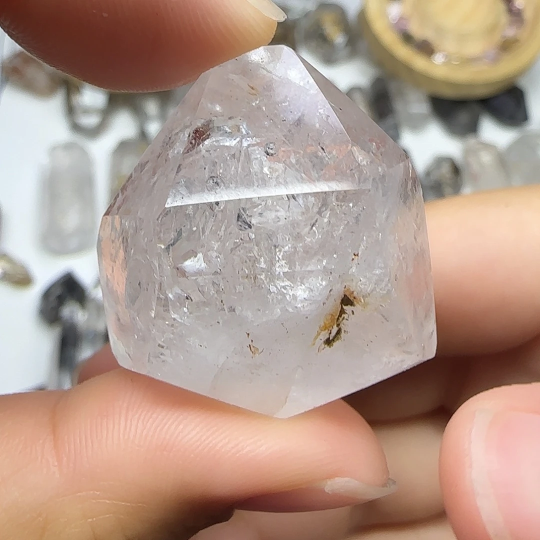 水晶珠宝半成品未镶嵌大水胆闪灵随形