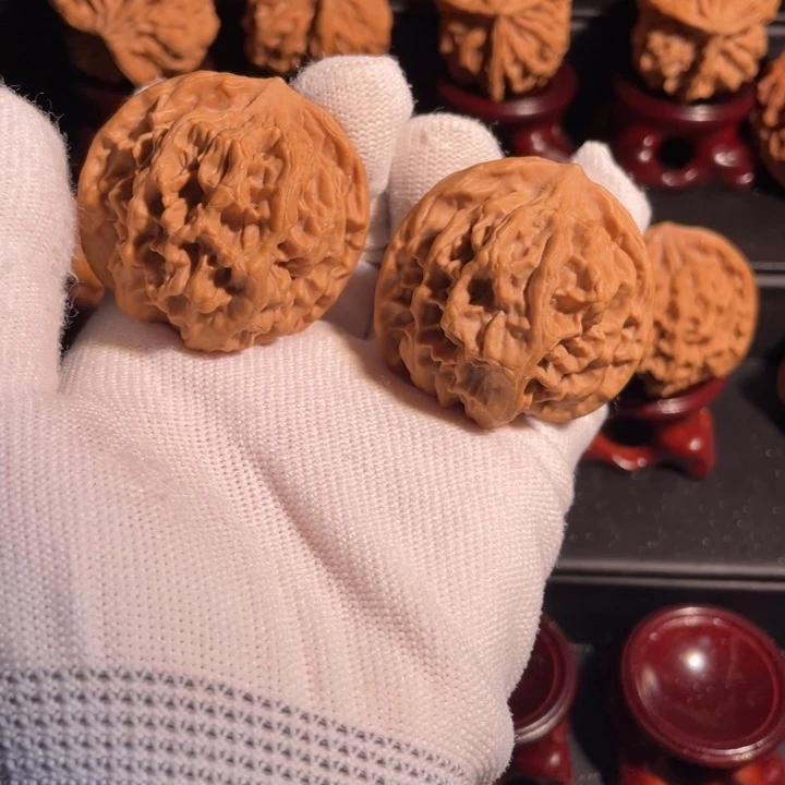 文玩核桃吊坠42官帽