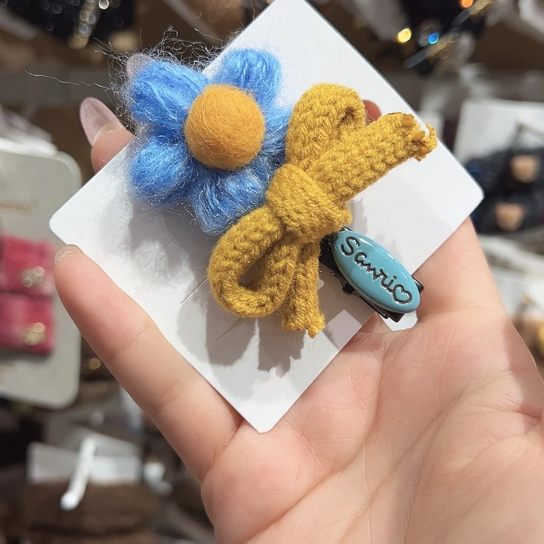 皮质铁合金蓝色小花鸭夹