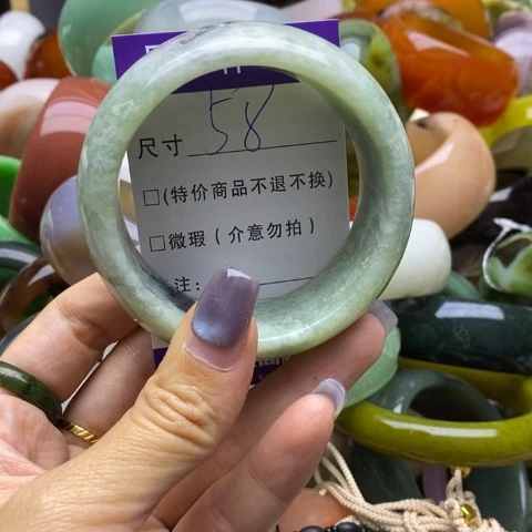 未镶嵌蛇纹石玉手镯