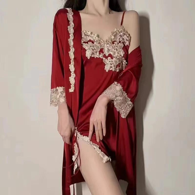 刘掰掰不厌：半身裙纯欲夏季2024新款宫廷风刺绣收腰显瘦包臀女