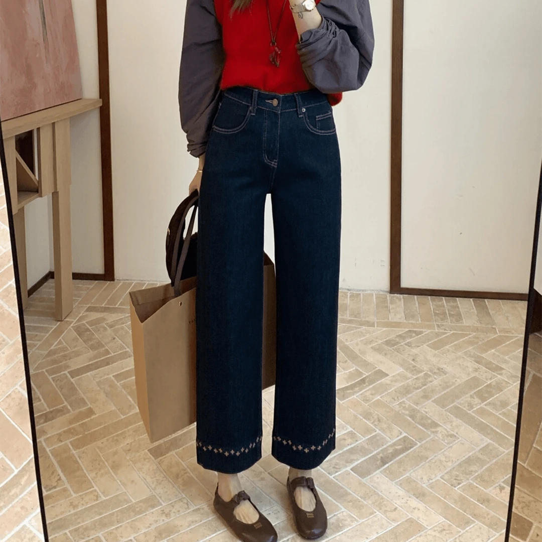大码深色刺绣高腰显瘦直筒牛仔裤女秋季款梨形身材宽松遮胯九分裤