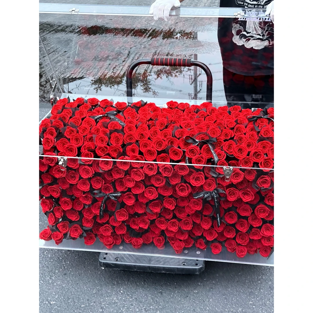永生花玫瑰巨型行李箱高级感花盒送女友闺蜜生日礼物情人节礼物
