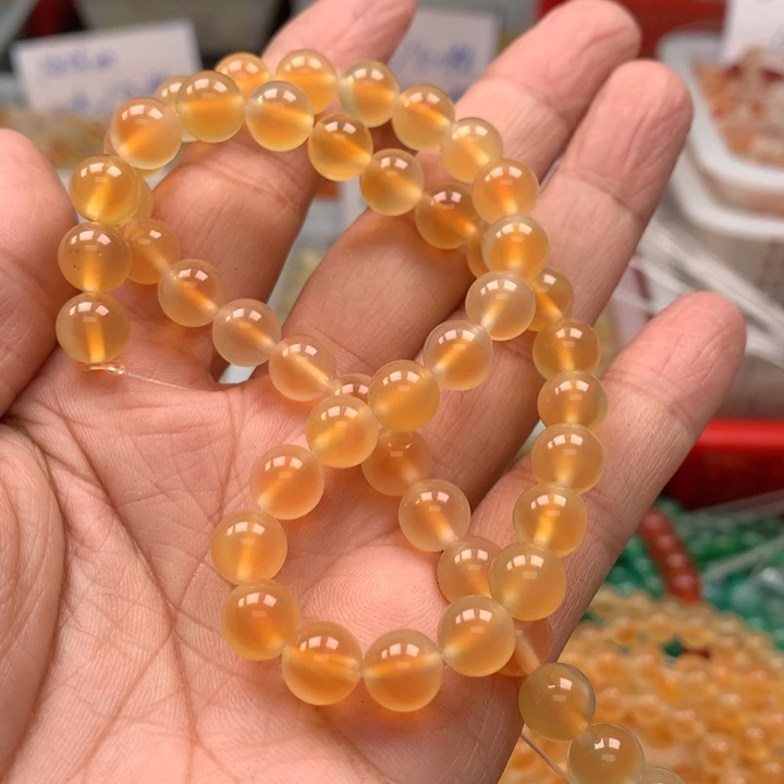 悦***r石英质玉未镶嵌颈饰8mm