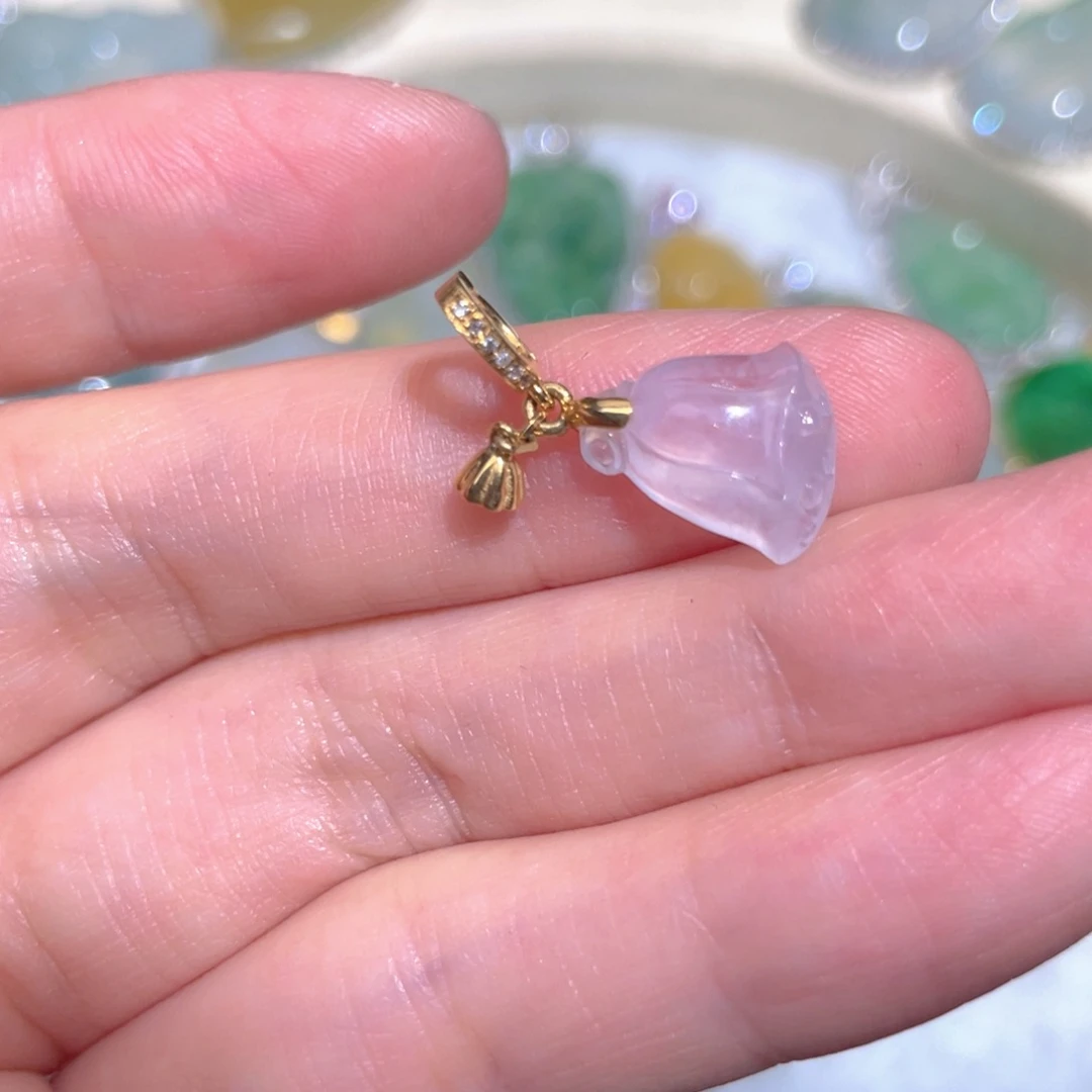 翡翠颈饰18K金镶嵌翡翠