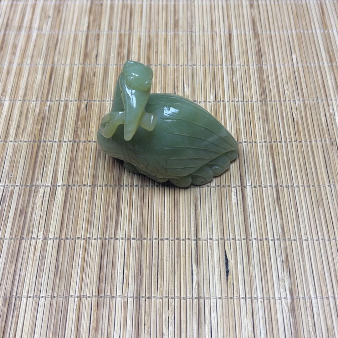 和田玉未镶嵌把件
