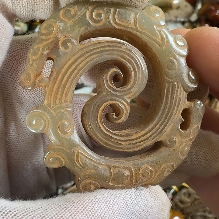 和田玉未镶嵌挂件