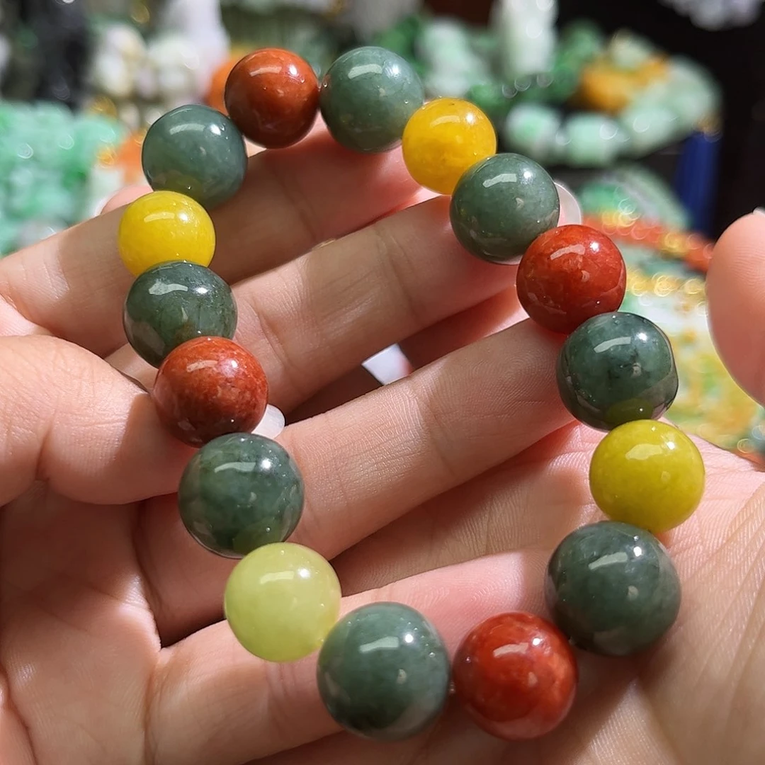 翡翠未镶嵌颈饰待编织