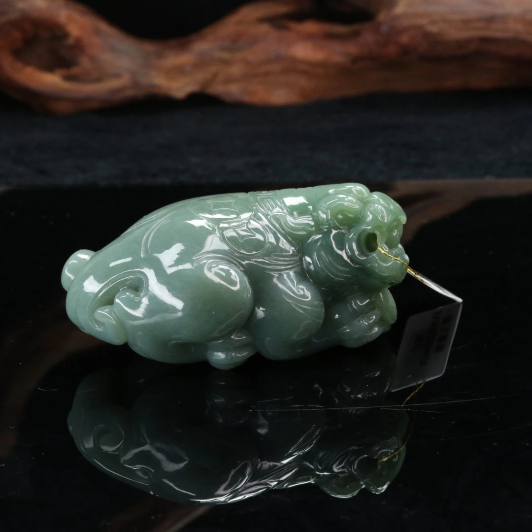 42和田玉瓷蓝鸭蛋青貔貅手把件（郑立敏作）/200117北京中保拍卖