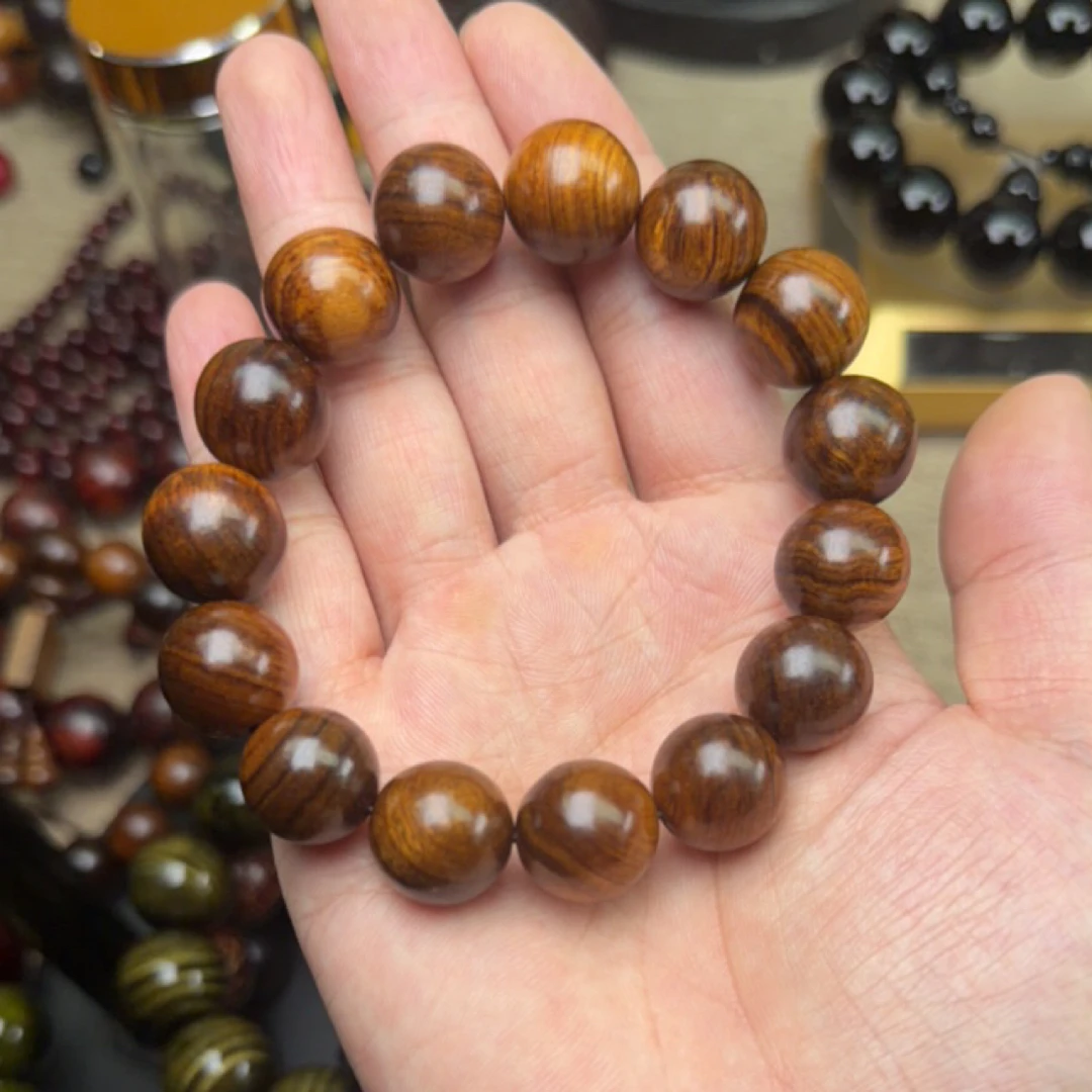 1.5黄花梨素圈精品手串