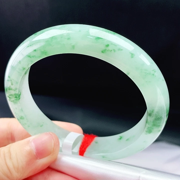 未镶嵌手镯翡翠55圈