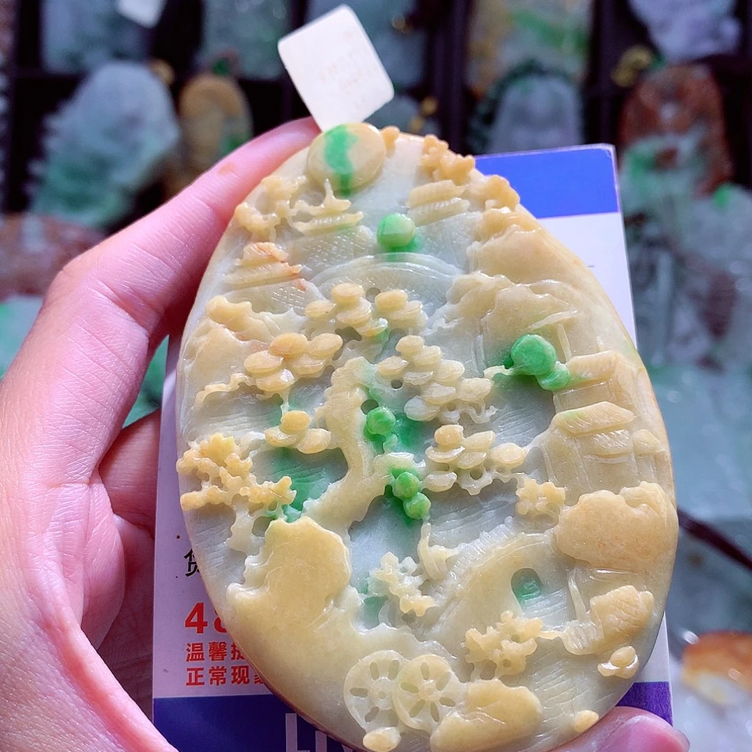 颈饰未镶嵌翡翠天然