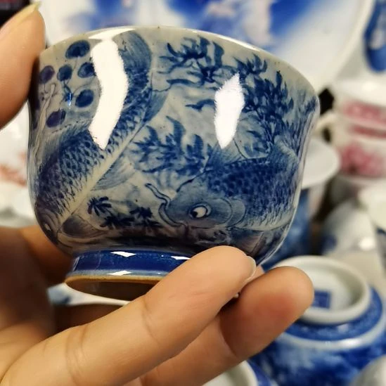 景德镇陶瓷青花鱼藻陶泥撇口杯