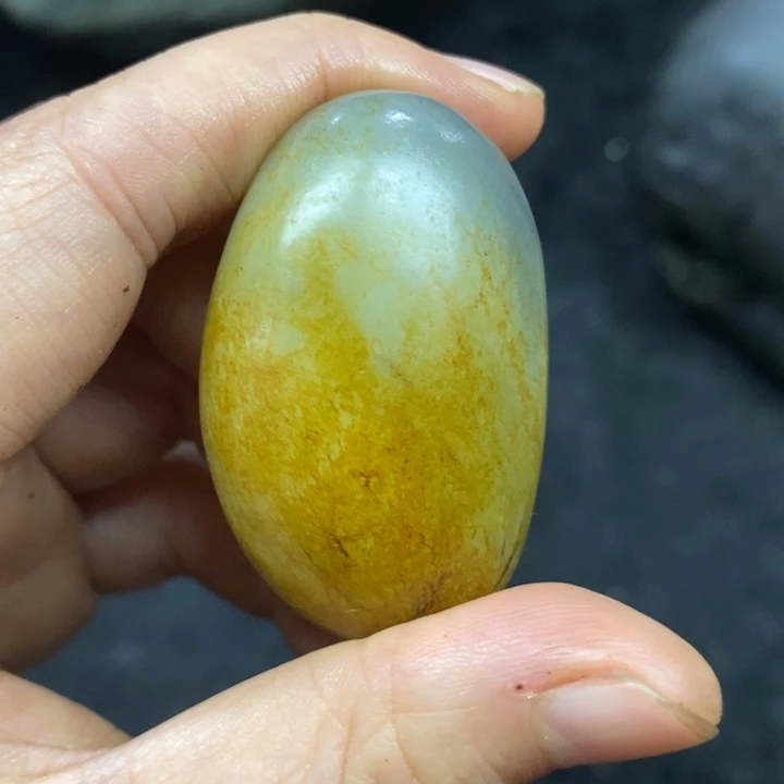 未镶嵌和田玉（糖玉）挂件
