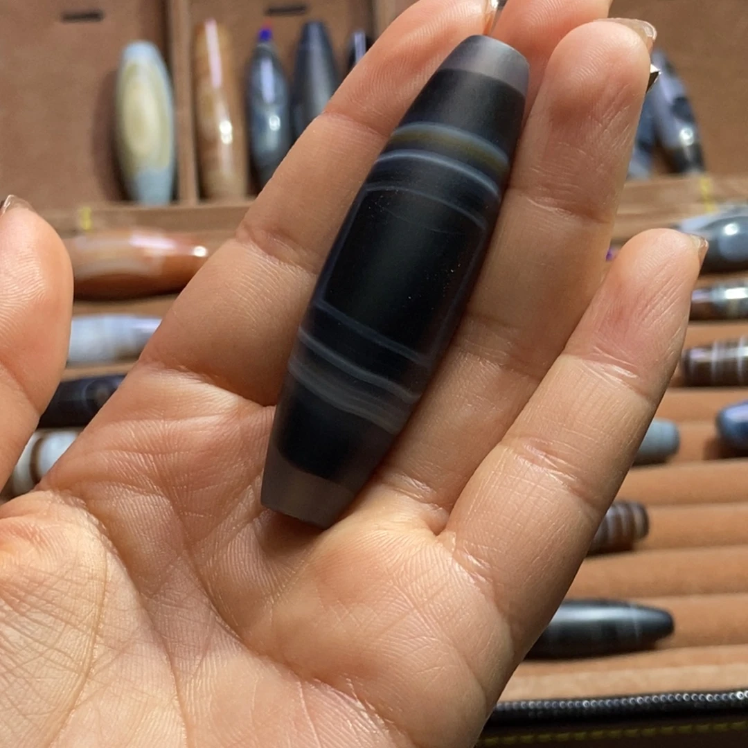 猗***座玛瑙/玉髓未镶嵌颈饰