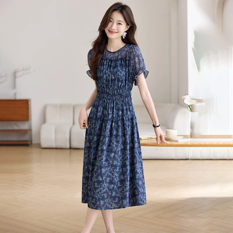 蓝色碎花连衣裙女2025夏季新款时尚减龄松紧腰显瘦中长款短袖裙子