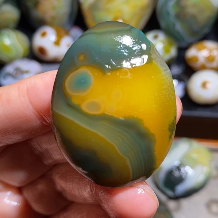 未镶嵌玛瑙/玉髓珠宝半成品49