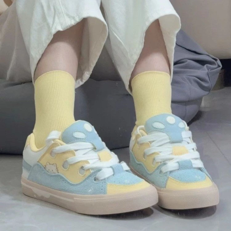 2025冬季新款时尚休闲鞋橡胶鞋底学生ins日系韩版低帮卡通百搭