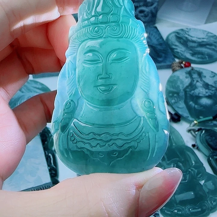 翡翠未镶嵌颈饰  多样性发货天然的A货翡翠
