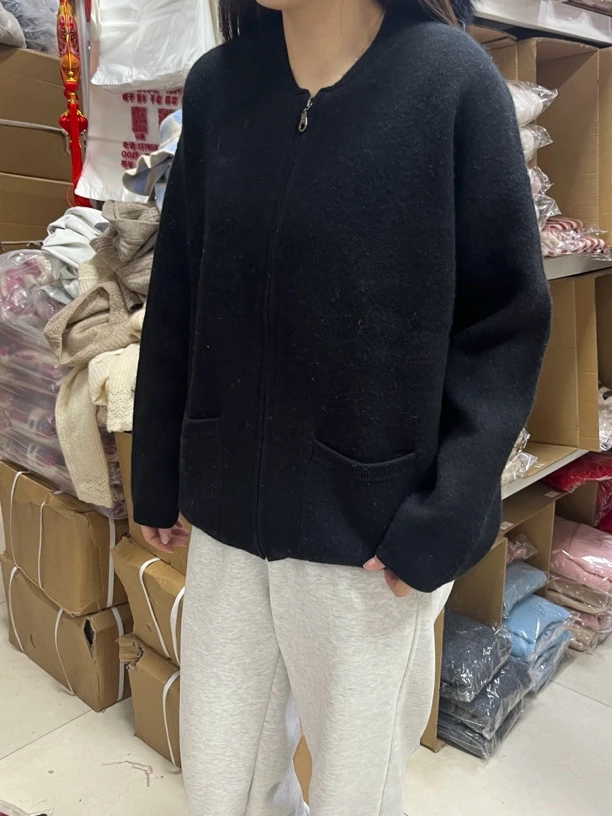 四平加厚圆领拉链羊绒开衫 zz