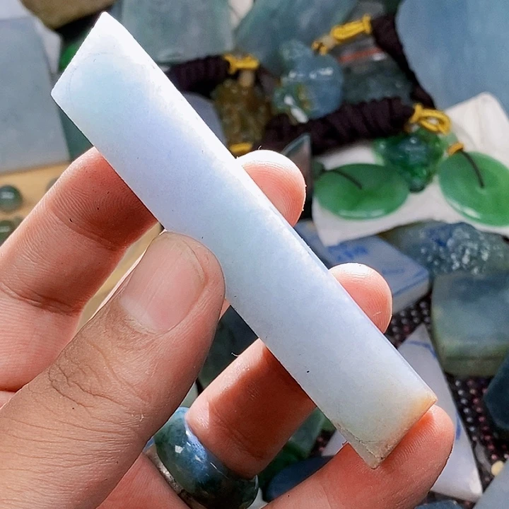 颈饰未镶嵌翡翠天**古翡翠