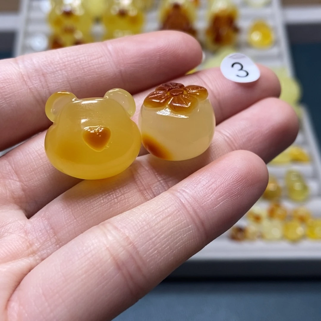 M***M未镶嵌琥珀裸石天然琥珀蜜蜡吊坠