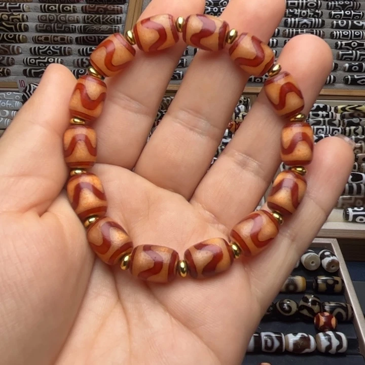 摩***生玛瑙/玉髓（覆膜）未镶嵌手链