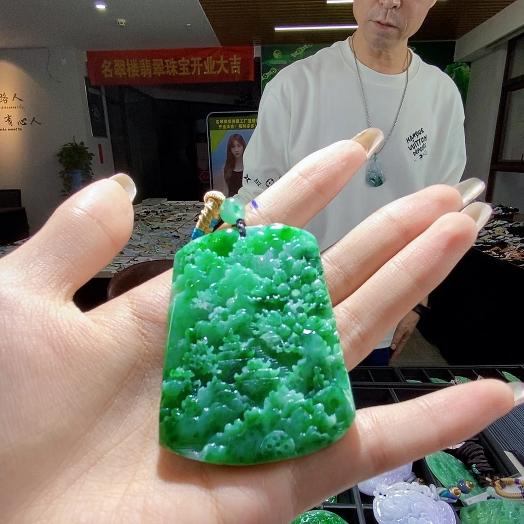 颈饰未镶嵌翡翠翡翠