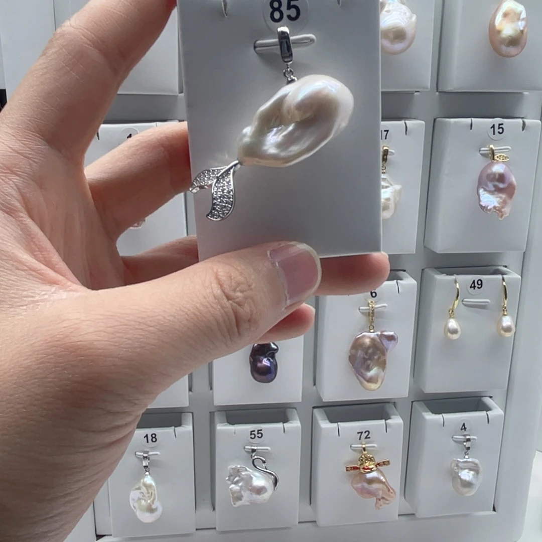 淡水珍珠颈饰合金