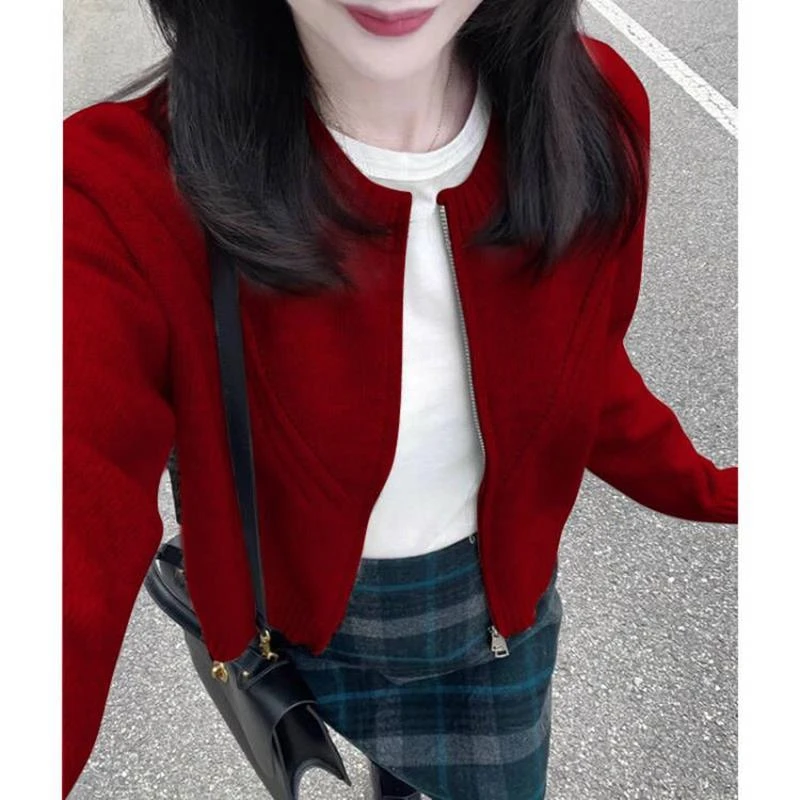 红色时尚新中式针织开衫外套女秋冬季新品韩系气质感好看毛衣外套